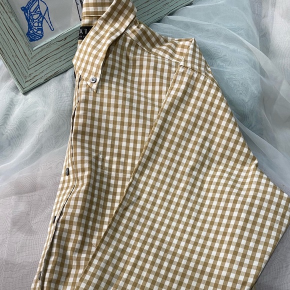 Men’s Button Down Shirt - Picture 3 of 4